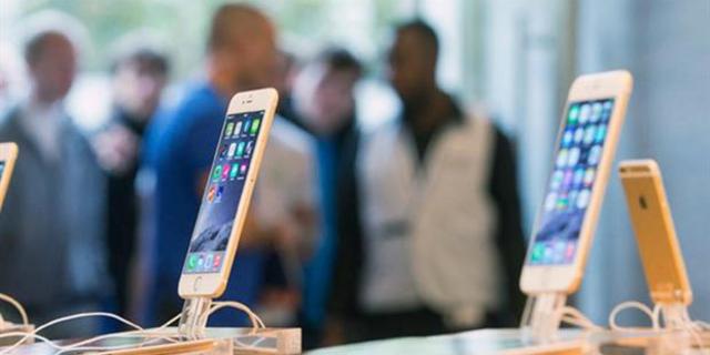    iPhone 7;